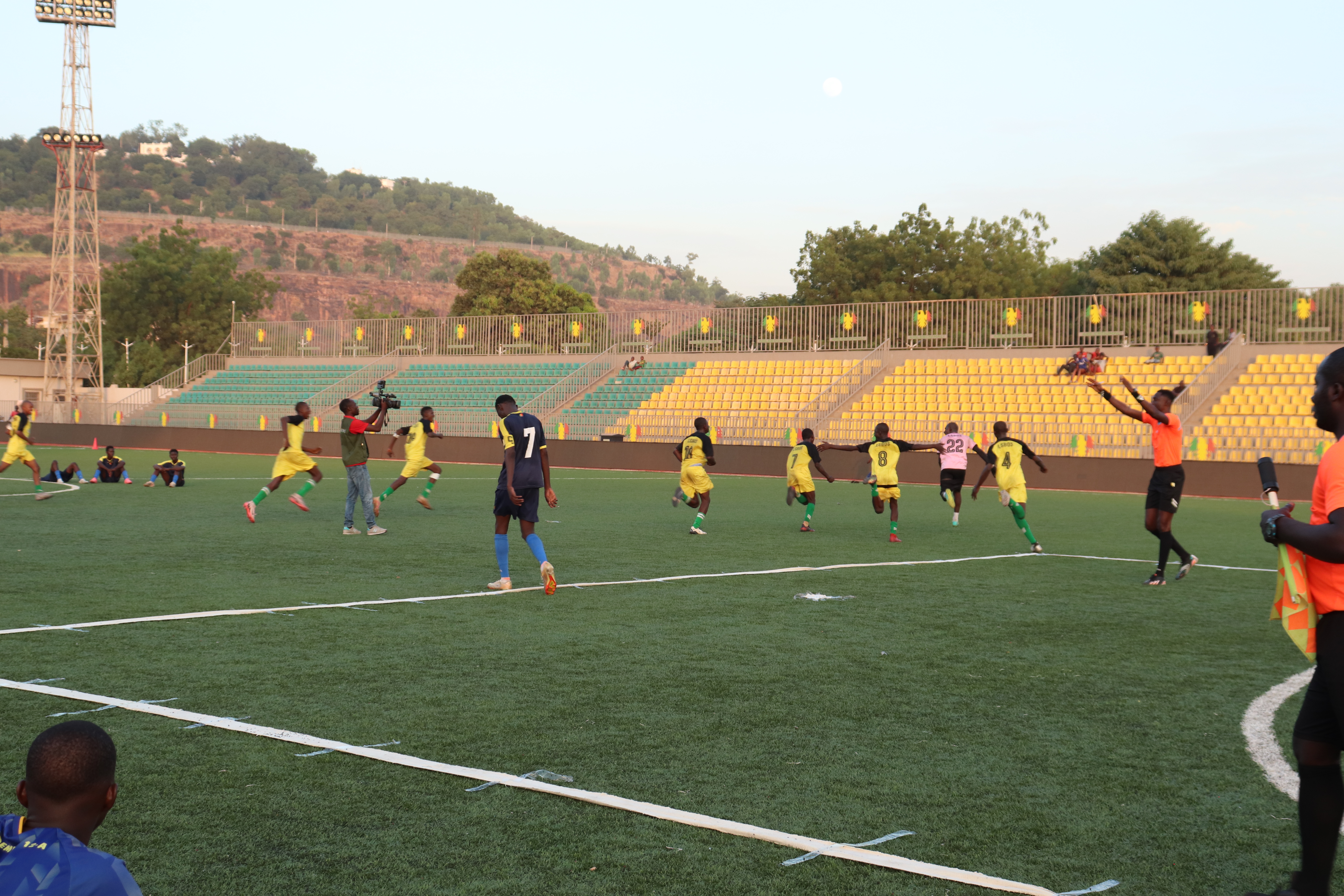 CHAMPIONNAT PANAFRICAIN SCOLAIRE : ESPANA ET LBOS, CHAMPIONS